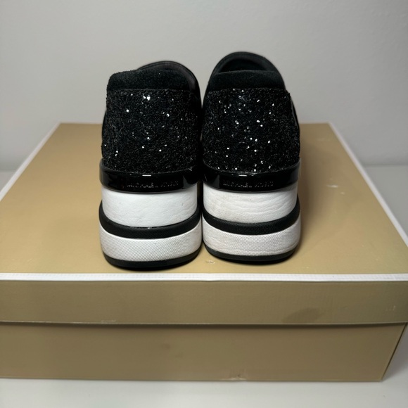 New Looking Michael Kors Felix Trainer Satin Black Women’s 6 - Picture 3 of 9